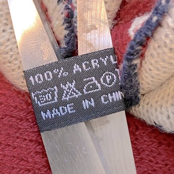 5/$25 American Flag Knit Infinity Scarf - Picture 2 of 11